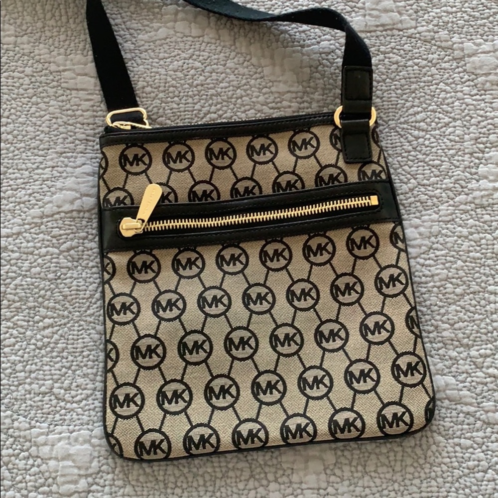 Michael Kors Crossbody